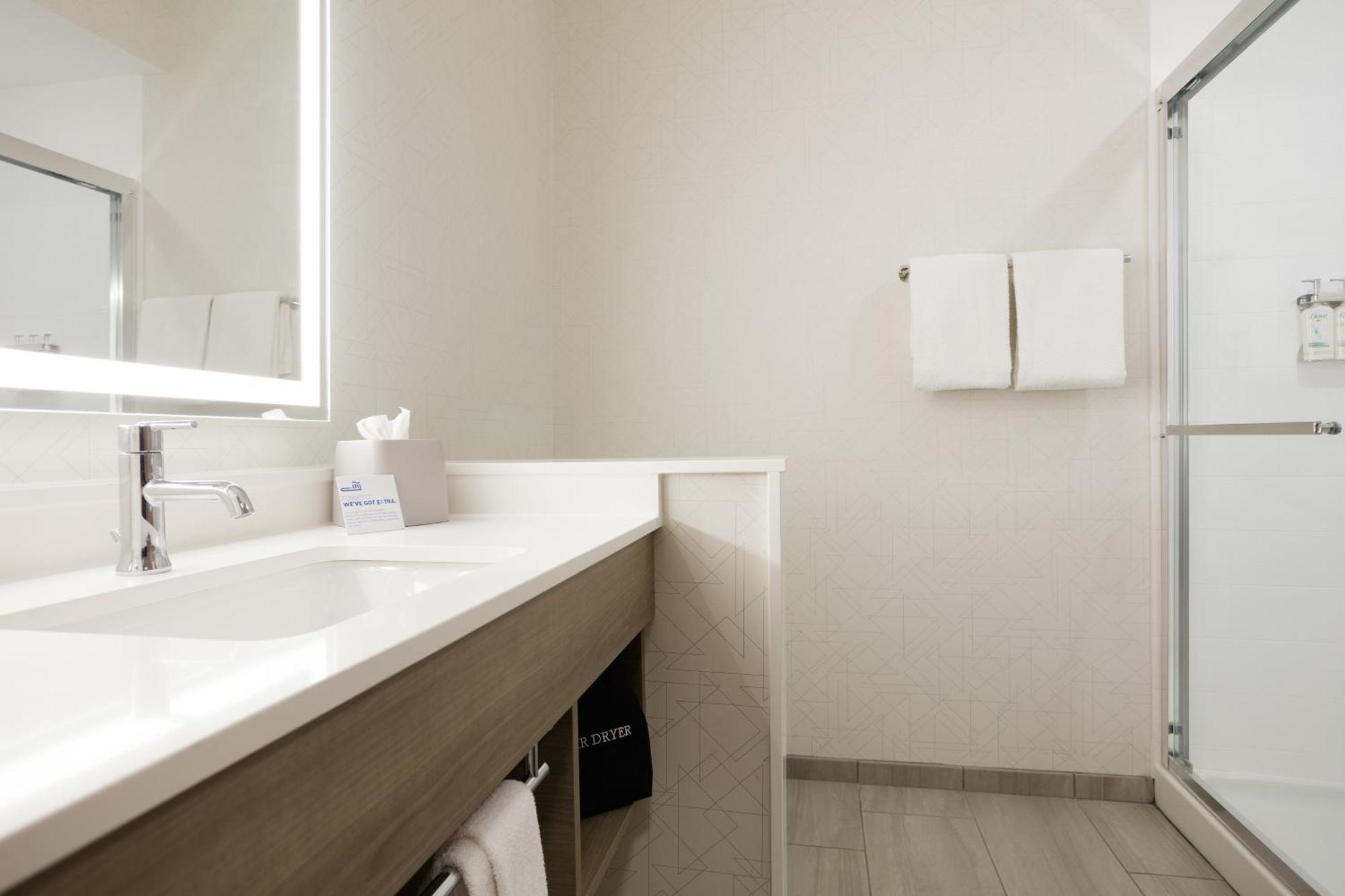Holiday Inn Express & Suites Dyersburg By Ihg Dış mekan fotoğraf