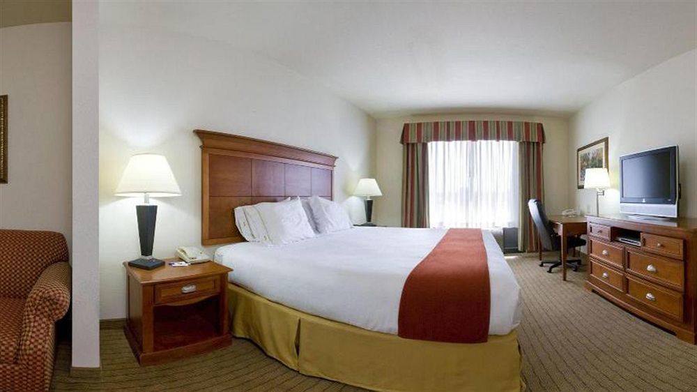 Holiday Inn Express & Suites Dyersburg By Ihg Dış mekan fotoğraf
