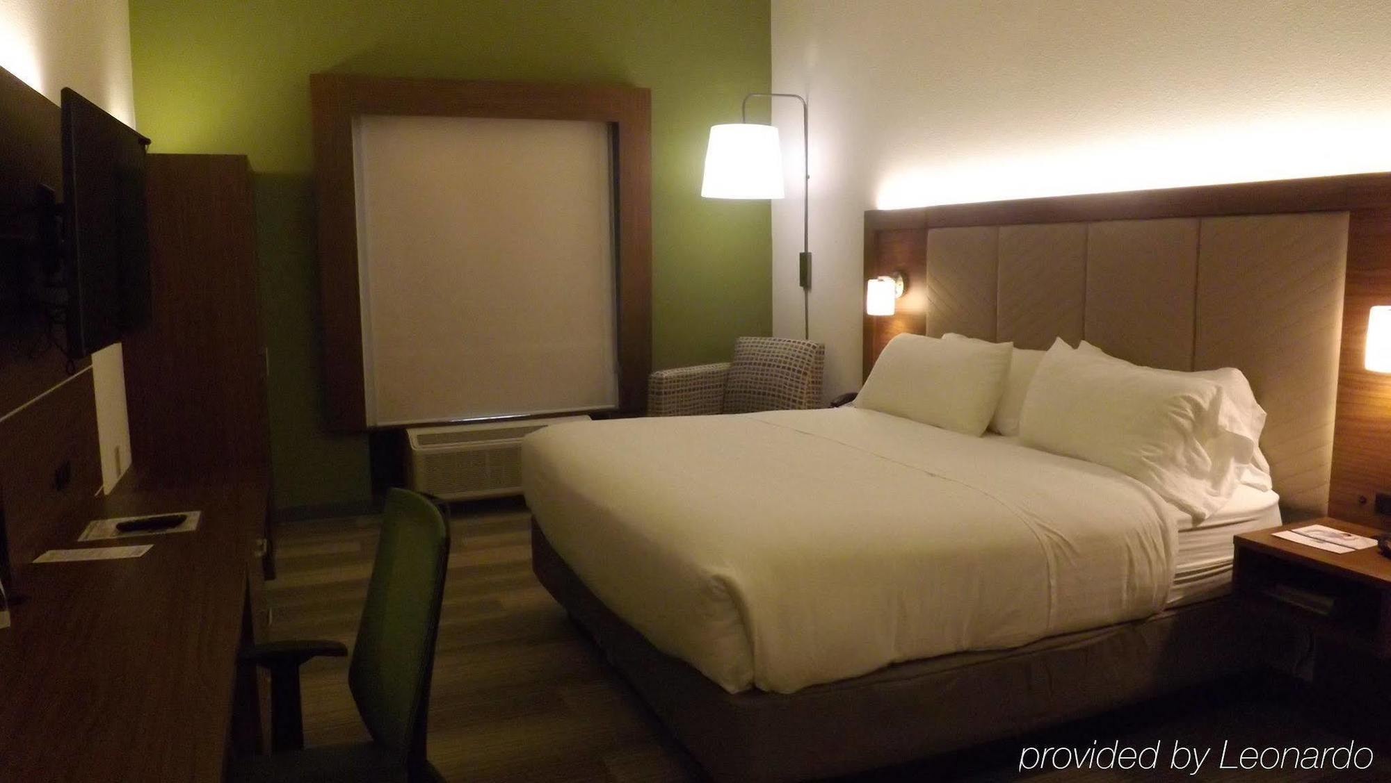 Holiday Inn Express & Suites Dyersburg By Ihg Dış mekan fotoğraf